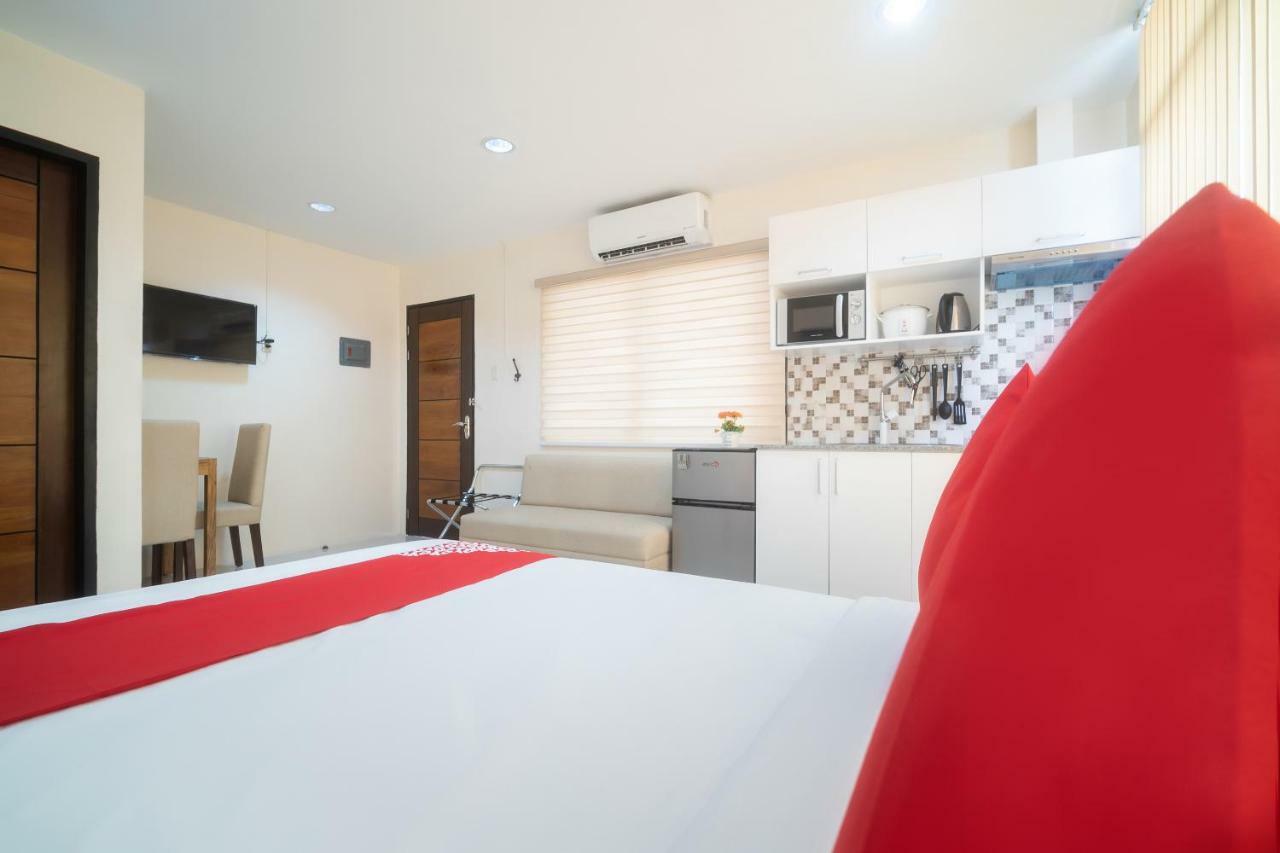 Oyo 199 Solange Apartelle Davao City Εξωτερικό φωτογραφία
