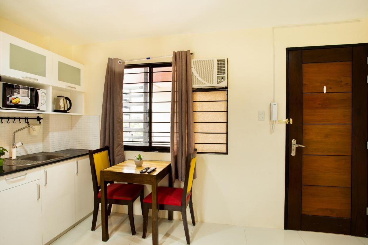 Oyo 199 Solange Apartelle Davao City Εξωτερικό φωτογραφία