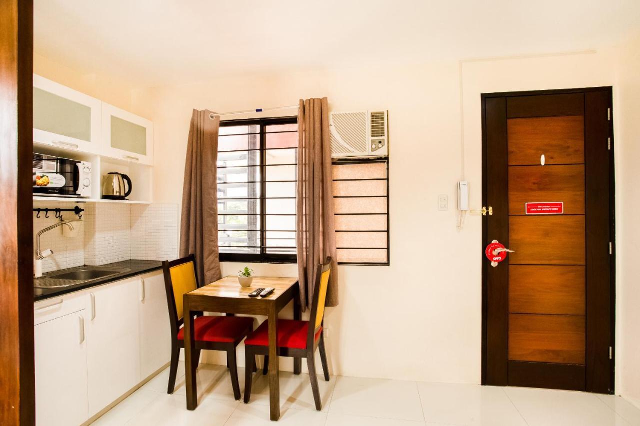 Oyo 199 Solange Apartelle Davao City Εξωτερικό φωτογραφία
